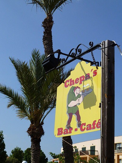 Welcome to Chepas Bar Cafe